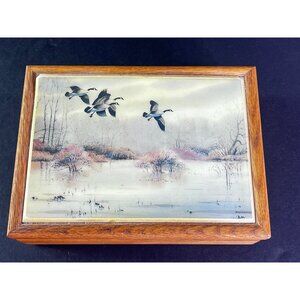 Oak Wooden Jewelry Box W Assorted Necklaces 5 x 6.5 Oak Lid Flying Geese Scene